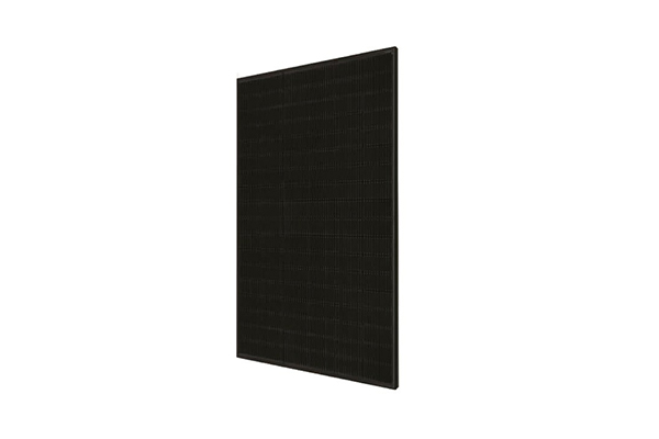 Panneau solaire full black de l'entreprise Ja Solar